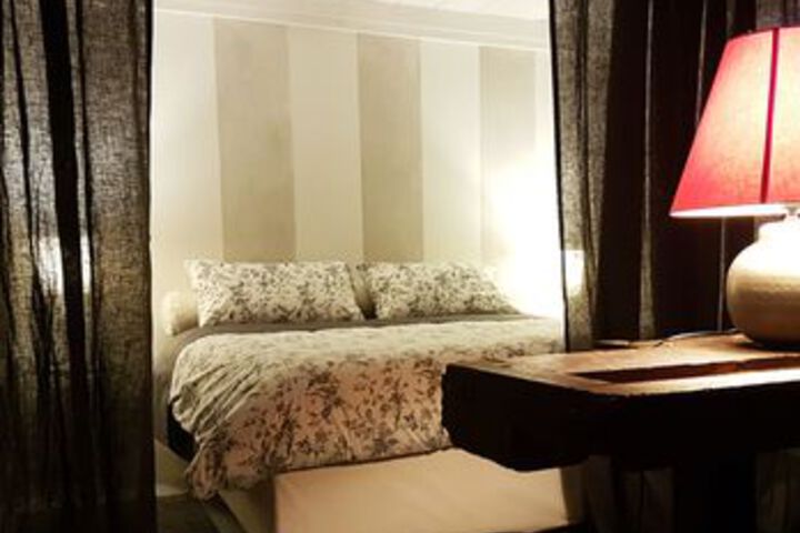 Room 6 of 20