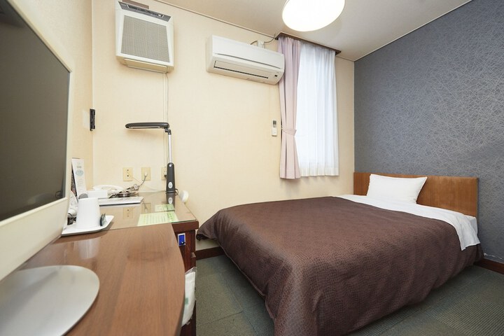 Room 17 of 30