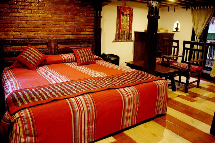 Room 6 of 33