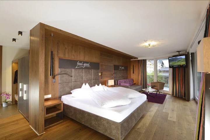 Room 21 of 85