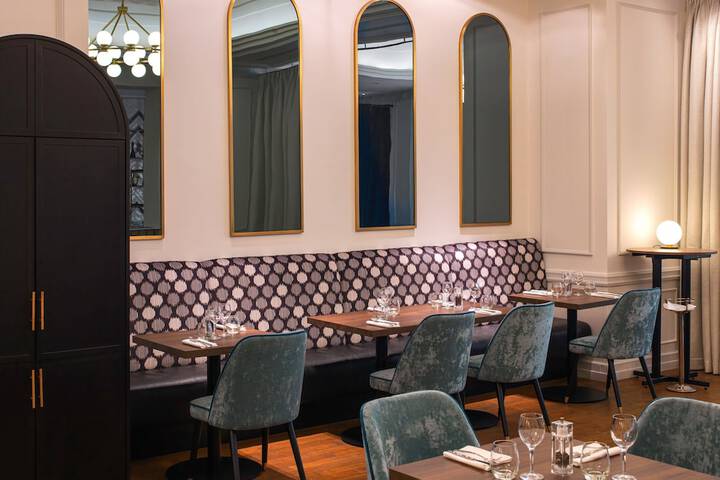 Dining 66 of 168