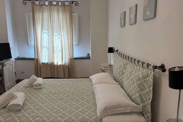 Lounge 46 of 60