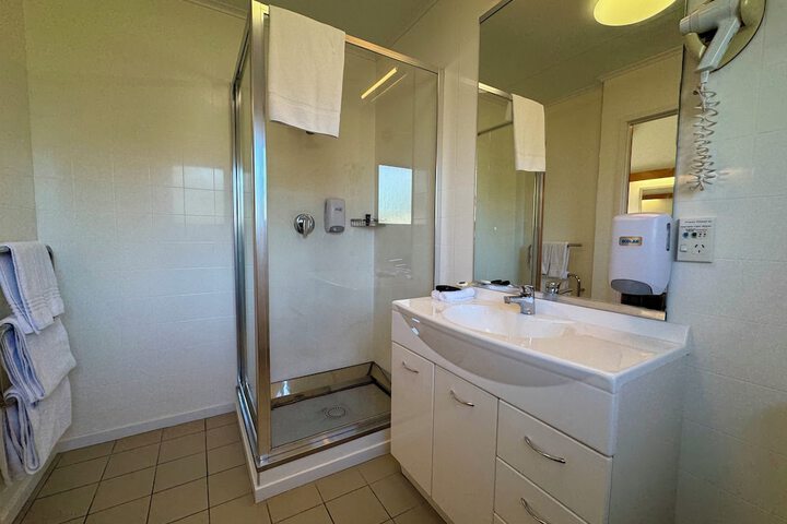 Room 12 of 42