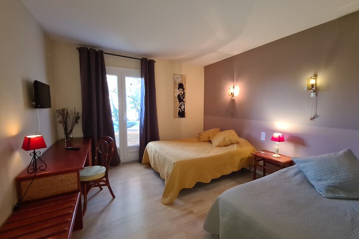 Room 18 of 52