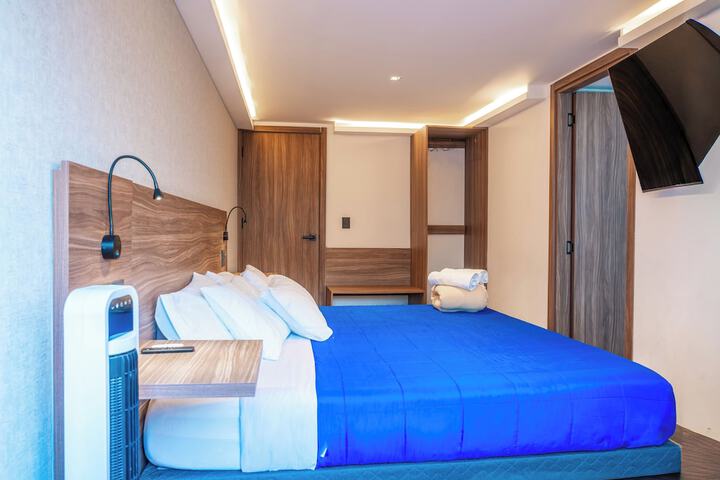 Room 4 of 21