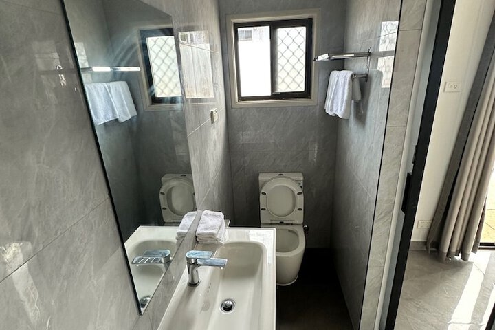Room 31 of 38