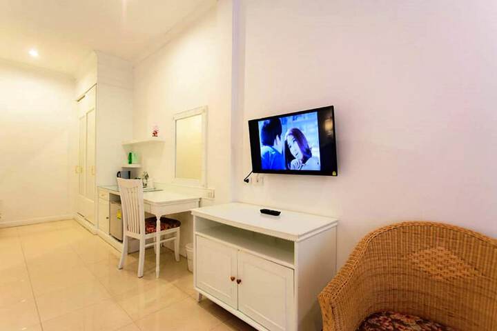 Room 43 of 111