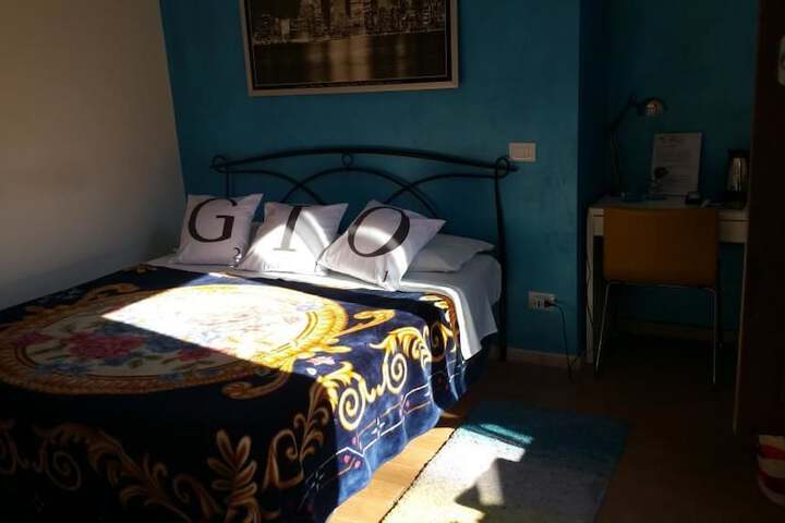 Room 12 of 38