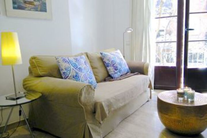 Room 93 of 102
