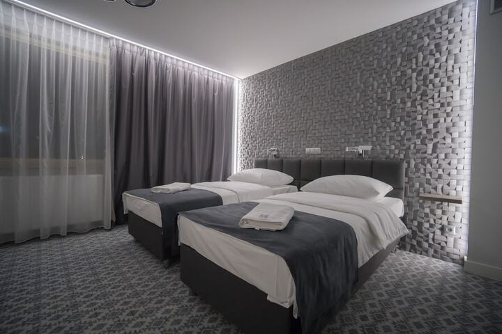 Room 3 of 51