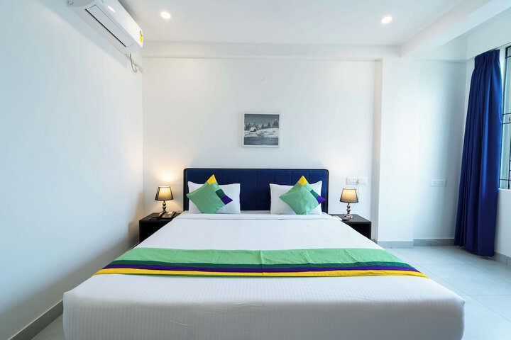 Room 14 of 27