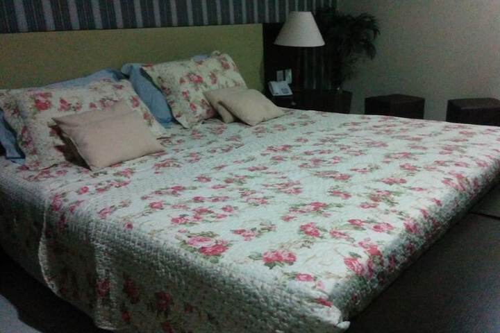 Room 6 of 44