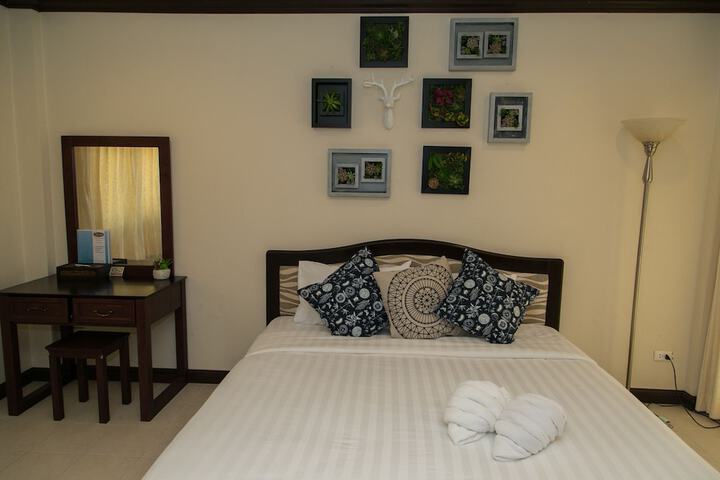 Room 8 of 54