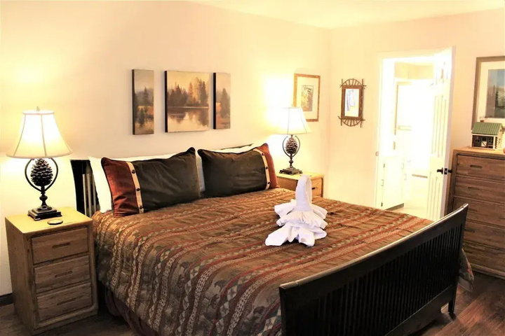 Room 4 of 14