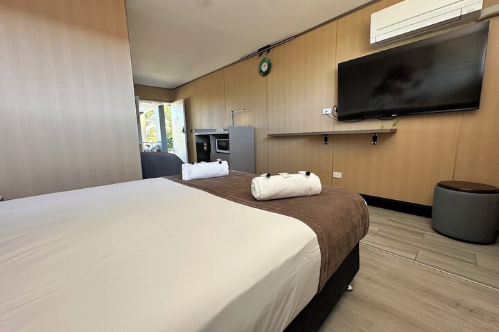 Room 28 of 50
