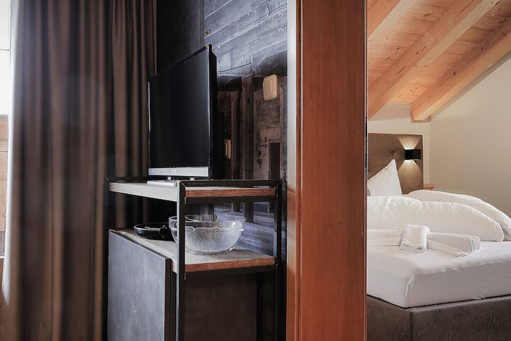Room 16 of 125