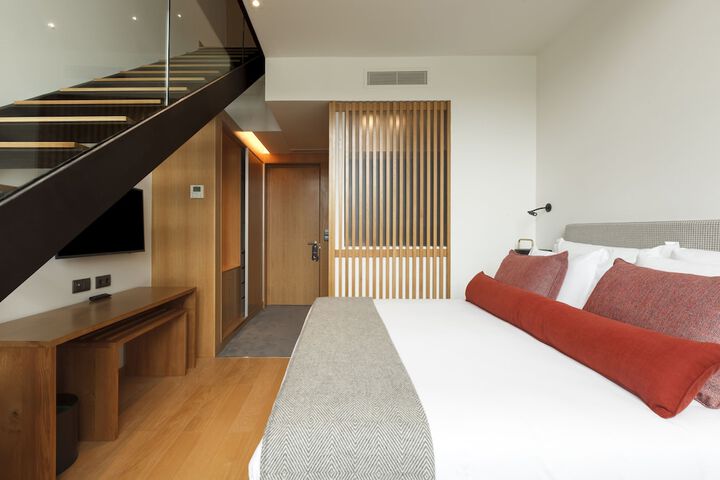 Room 15 of 61