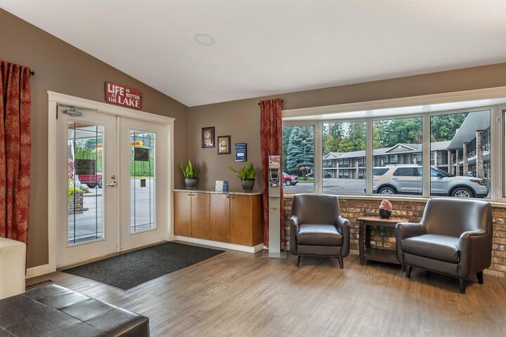 Guest Lobby