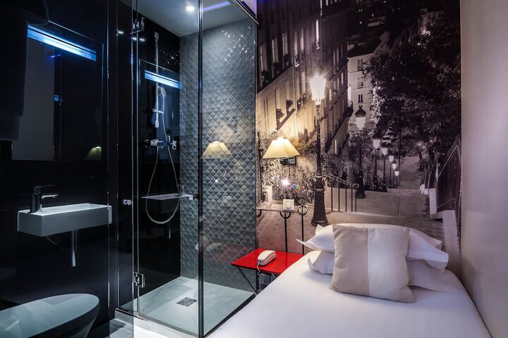 Room 5 of 44