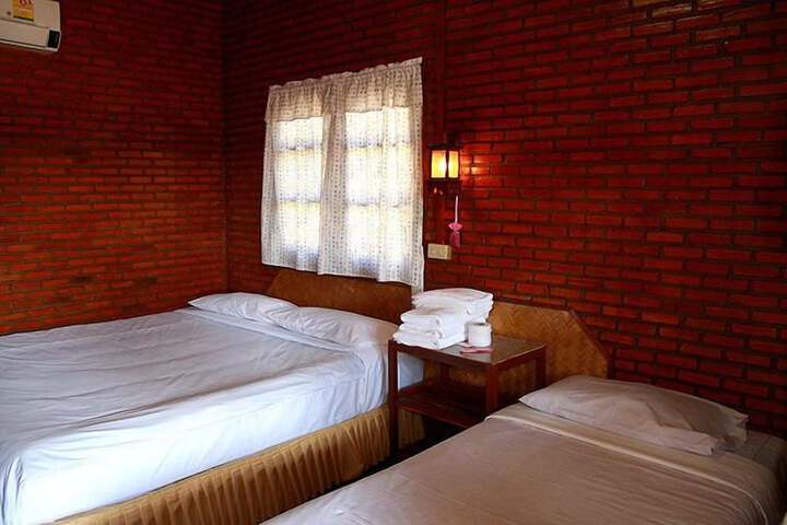 Room 3 of 47