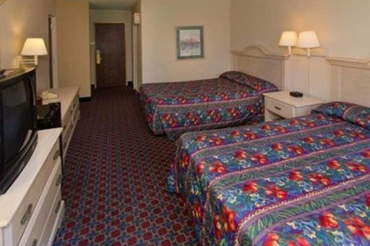 Room 41 of 54