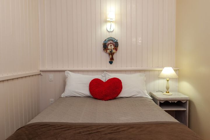 Room 17 of 238