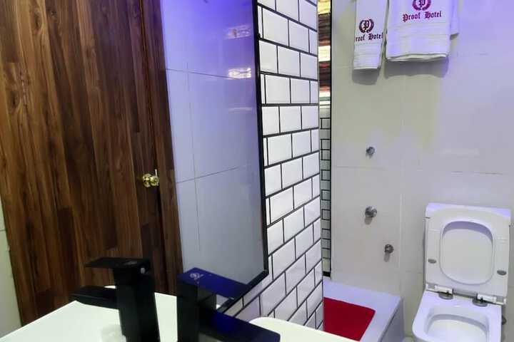 Room 47 of 89