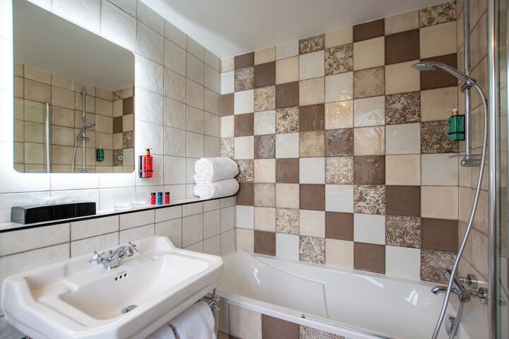 Bath Interior