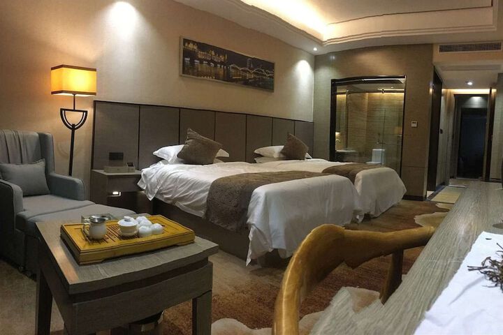 Room 5 of 5