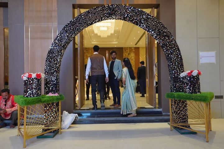 Ballroom/Hall 17 of 29