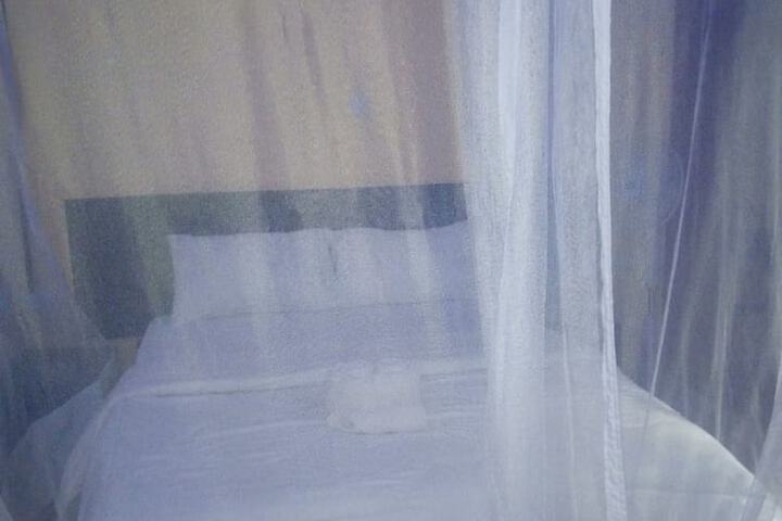 Room 6 of 19