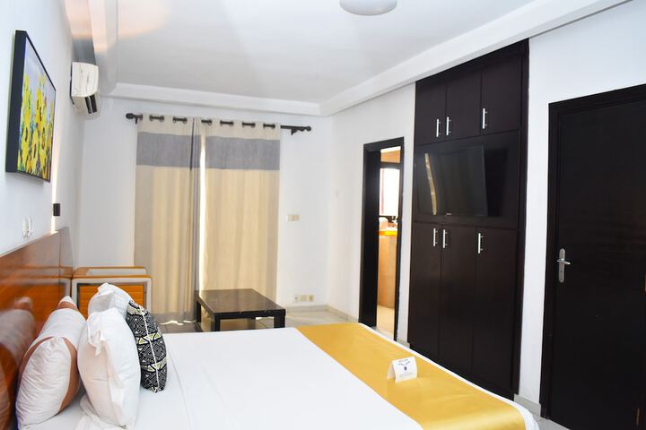Room 22 of 43