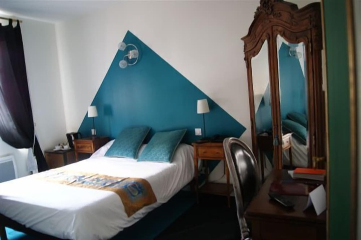 Room 17 of 21