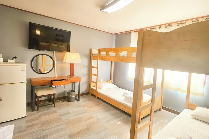Room 21 of 79