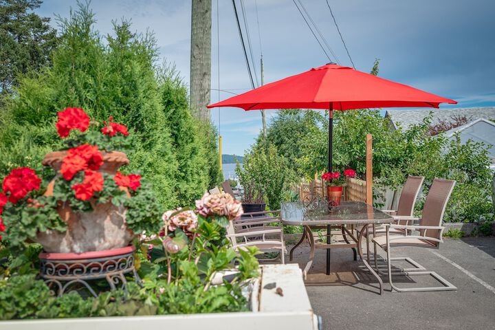 Terrace/Patio 8 of 13