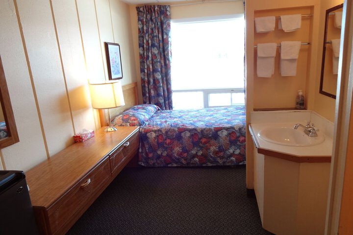Room 14 of 63