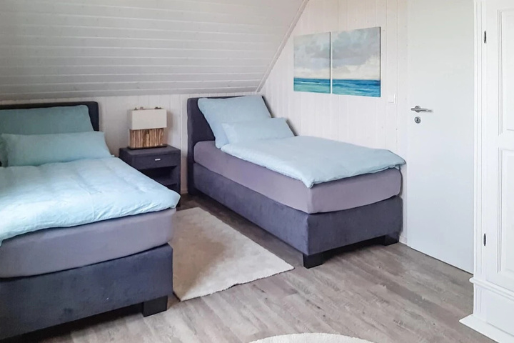 Room 3 of 19
