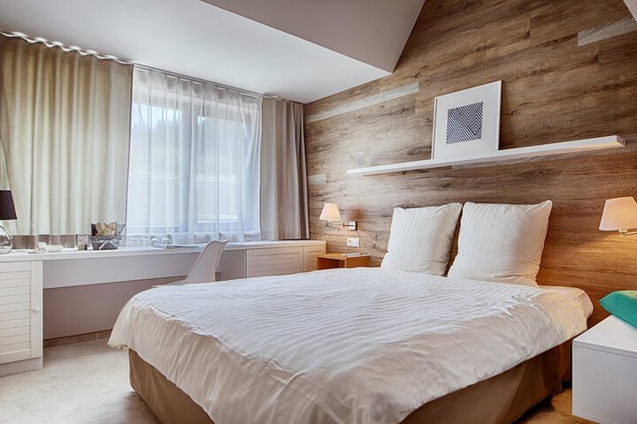 Room 26 of 115