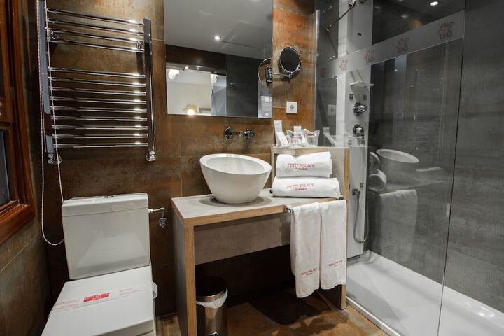 Bath Photo
