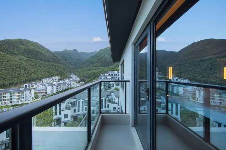 Terrace/Patio 70 of 143