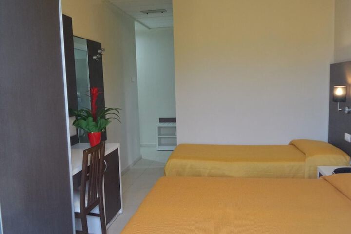 Room 13 of 41