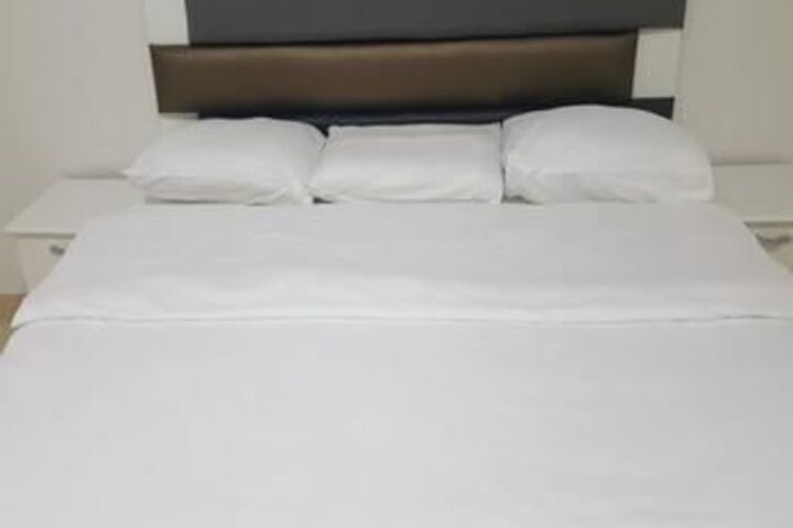 Room 5 of 23