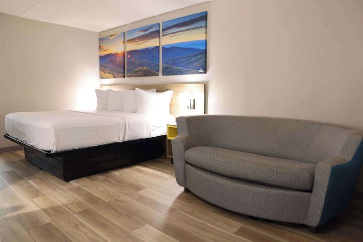 2 Double Beds (6 of 8)