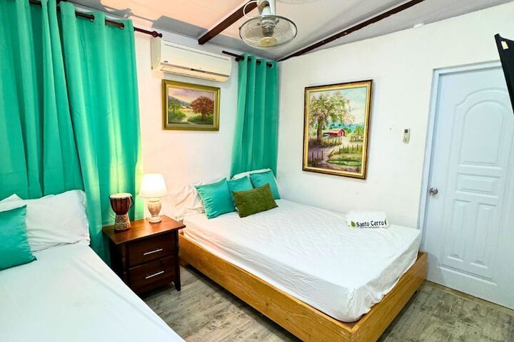 Room 33 of 150