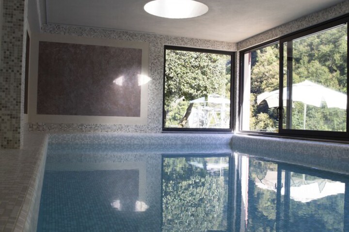 Pool 75 of 125