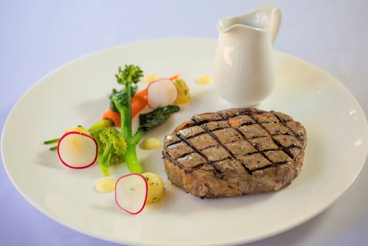 Dining 92 of 123