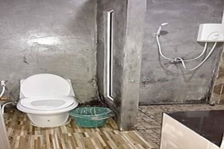 Room 3 of 29