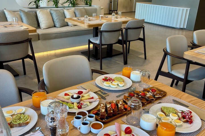 Breakfast/Coffee Service 46 of 66