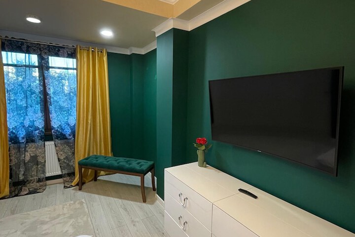 Room 32 of 57