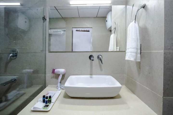 Room 18 of 23